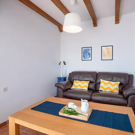 Sleeps 8 With Pool Air Con And Wifi Villa Nerja