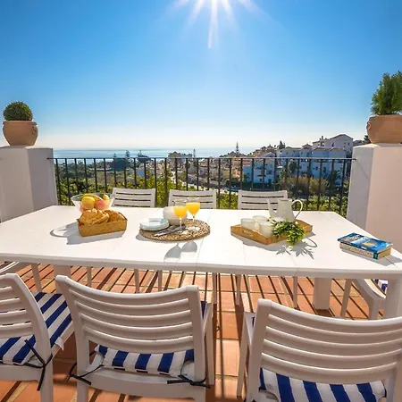Sleeps 8 With Pool Air Con And Wifi Villa