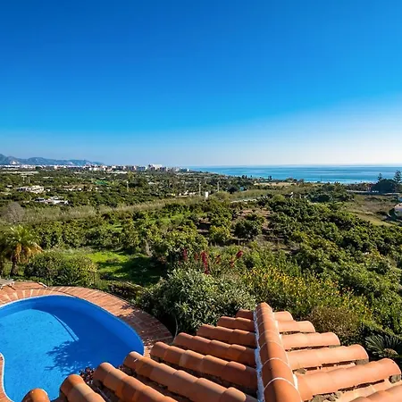 Villa Sleeps 8 With Pool Air Con And Wifi Nerja